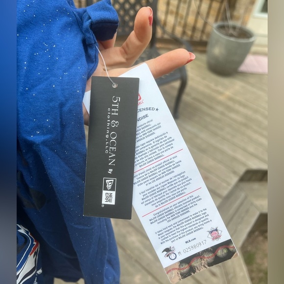 TORONTO BLUE JAYS New Era 5th & Ocean Blue Glitter Cotton T-shirt Women’s XS - Picture 8 of 9